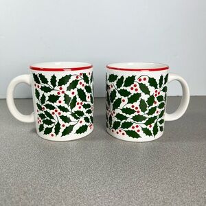 Set‎ of 2 Waechtersbach Pottery Ceramic Mugs Cups Red Green Holly Berry Spain